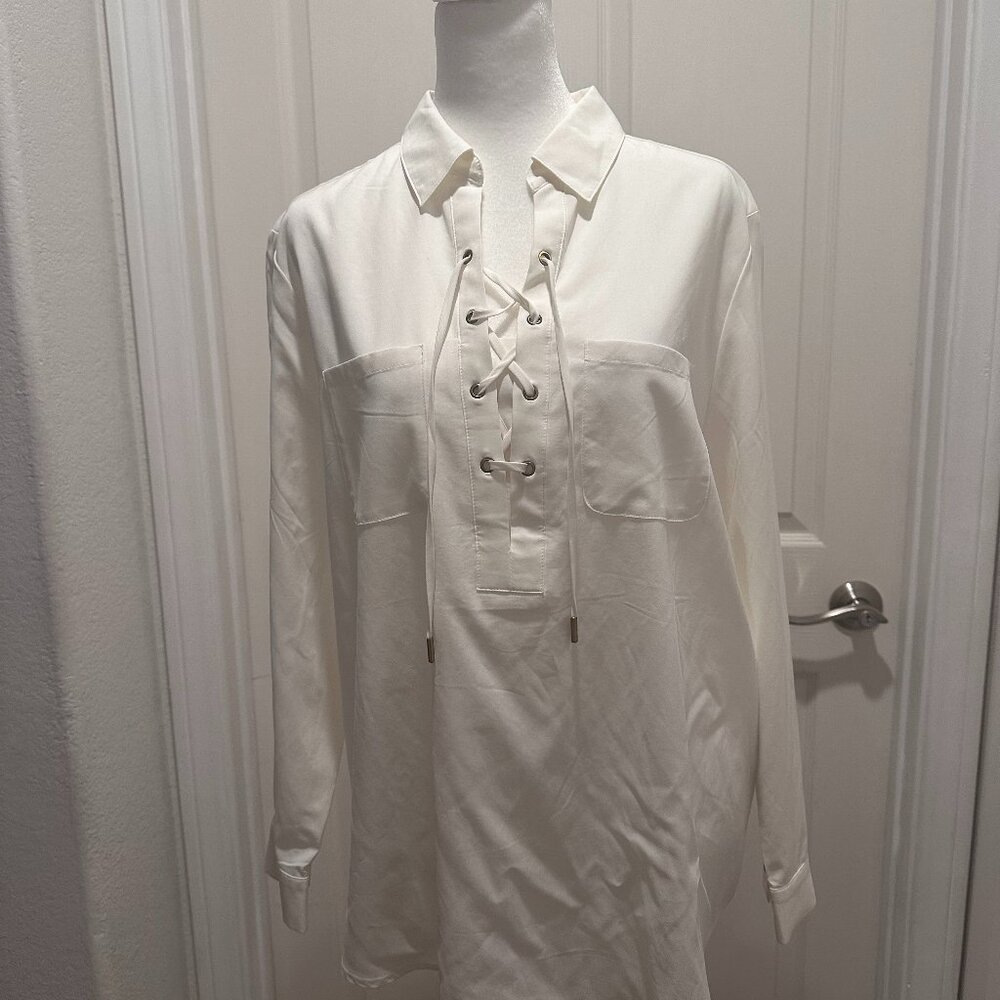 NWT Chico's Silky Soft Lace Up Tunic Ecru Color Size 2P/Medium Petite